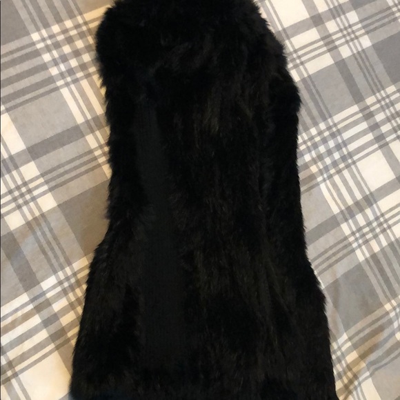 Beautiful Black Fur Vest - Picture 7 of 8